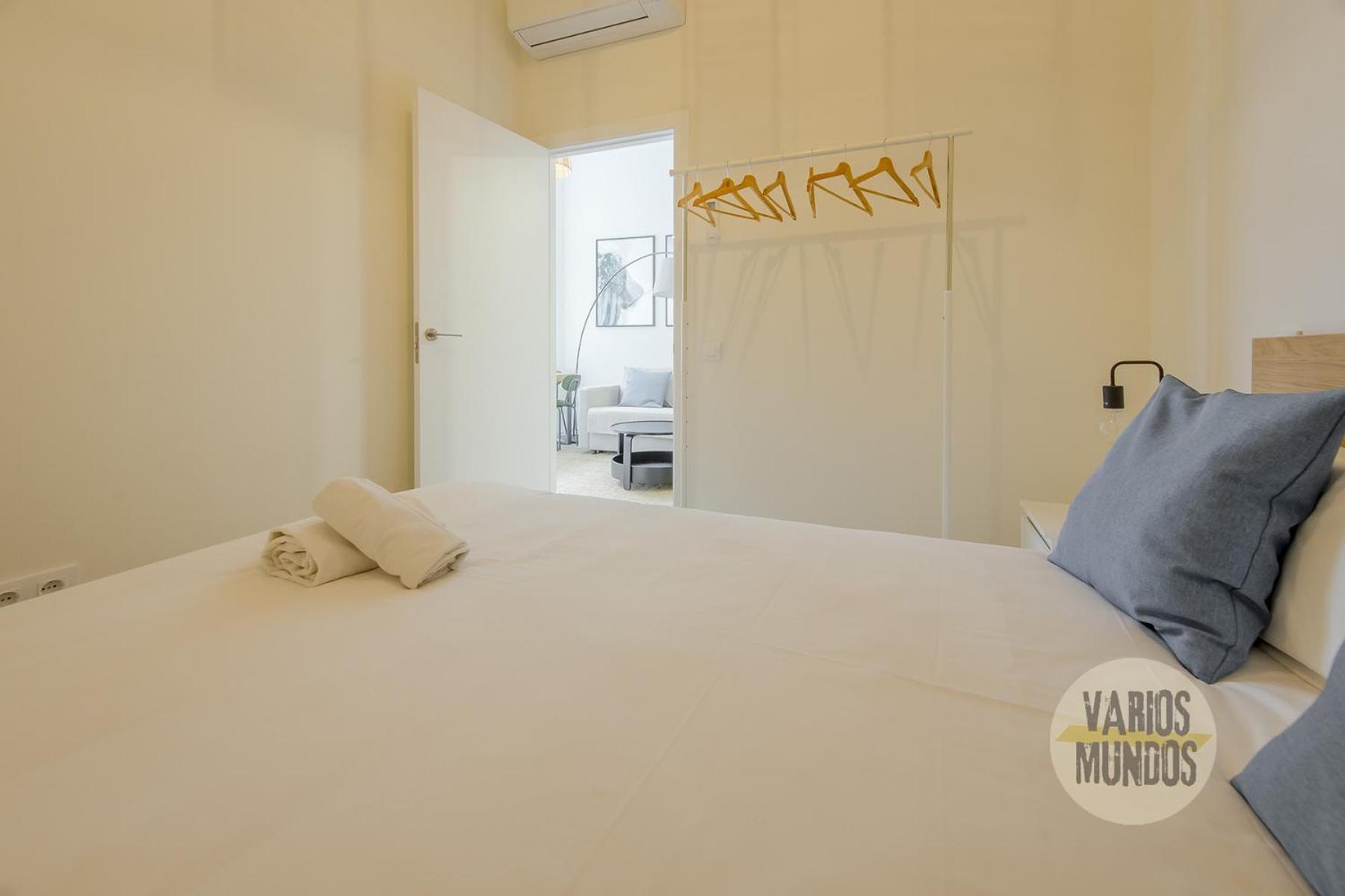 Central&Modern Apt 4Hab Para 9P En La Latina Madrid Bagian luar foto